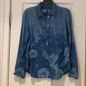 Denim GAP shirt